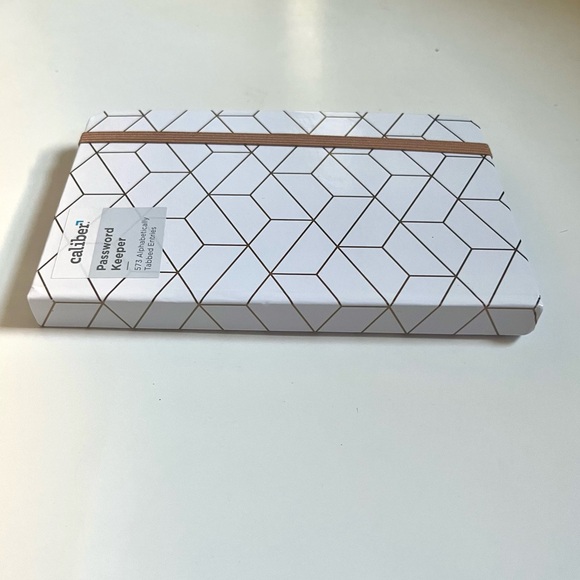 ๐ท๏ธ Caliber password keeper hard cover abstract mini journal for purse - Picture 8 of 12